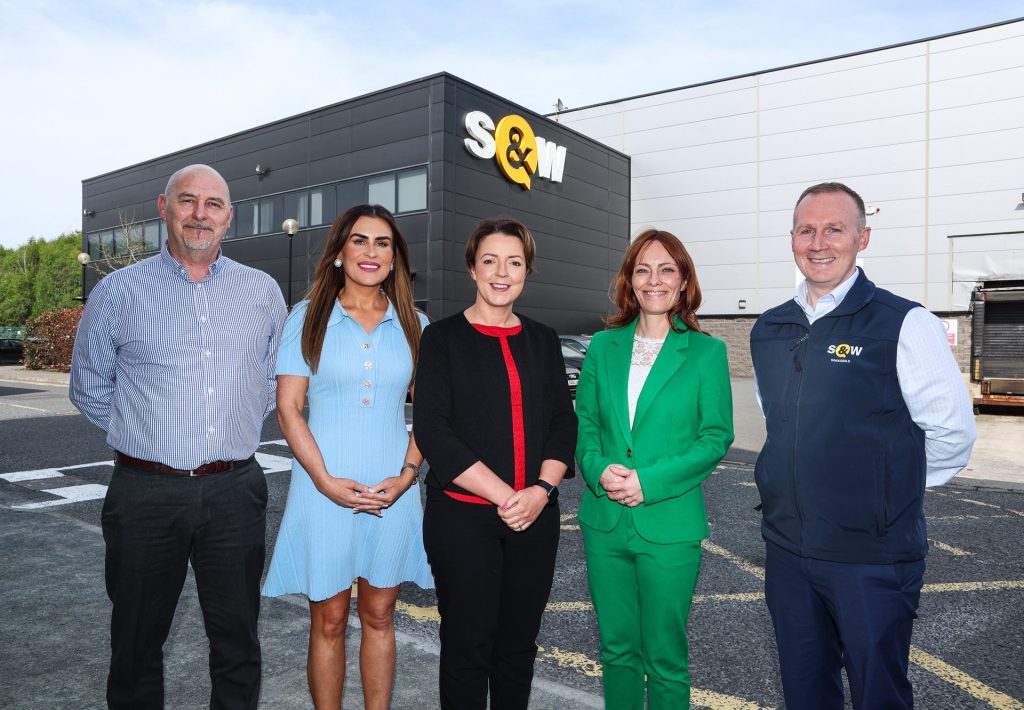 Northern Ireland Infrastructure Minister meets with Logistics UK delegation