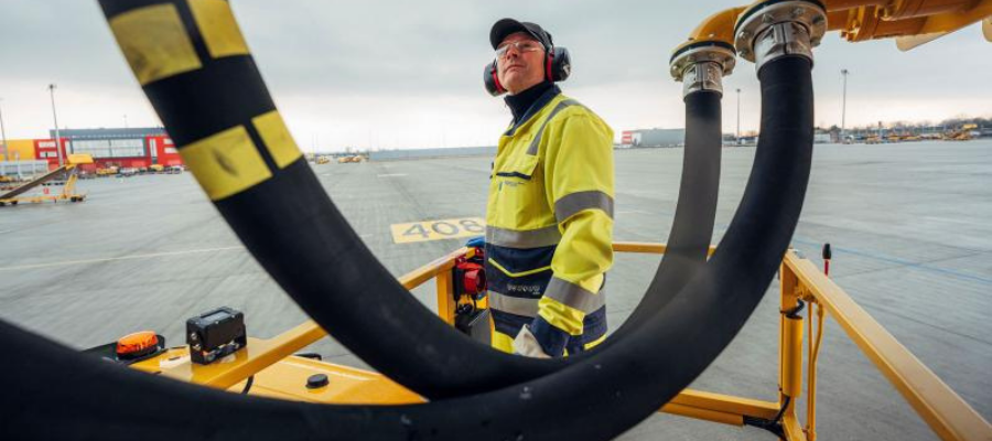 DHL and IAG Cargo announce SAF collaboration