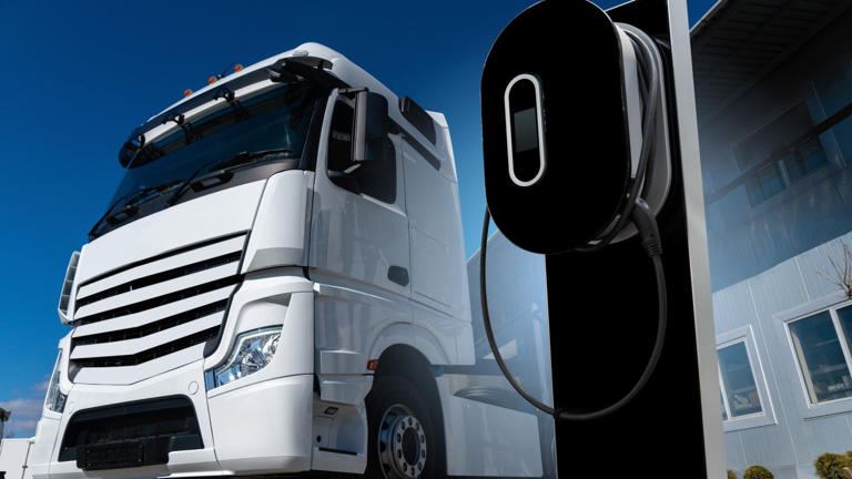 Logistics UK helps plug EV technician skills gap